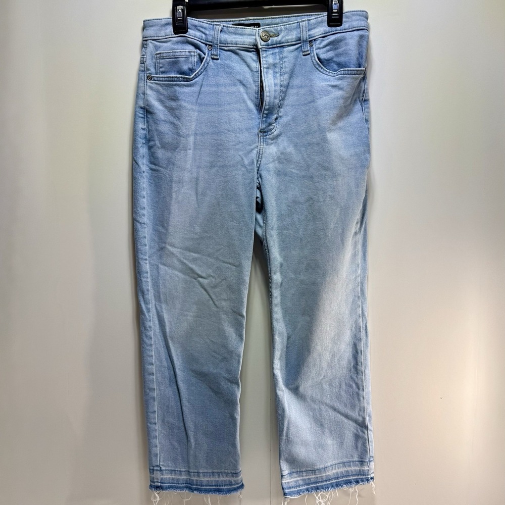 Lee High Rise Relaxed Fit Jeans Women's Size 10 Straight Leg Frayed Hem